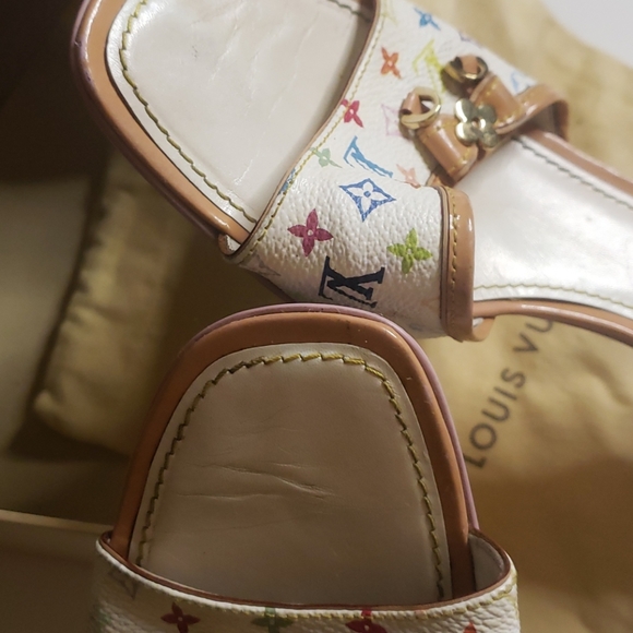 ๐Authentic๐Louis Vuitton White Multicolore sandle - Picture 7 of 12
